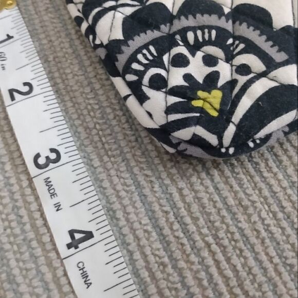 NWOT VERA BRADLEY Black, White & Yellow Zippered Coin Purse 3.5 x 5 inches - Picture 5 of 8